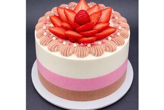 Neapolitan Buttercream Cake Product Image