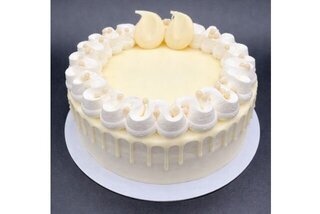 Vanilla Buttercream Cake Product Image